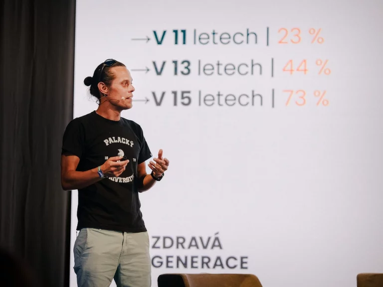 Petr Baďura prezentuje na Colours of Ostrava.